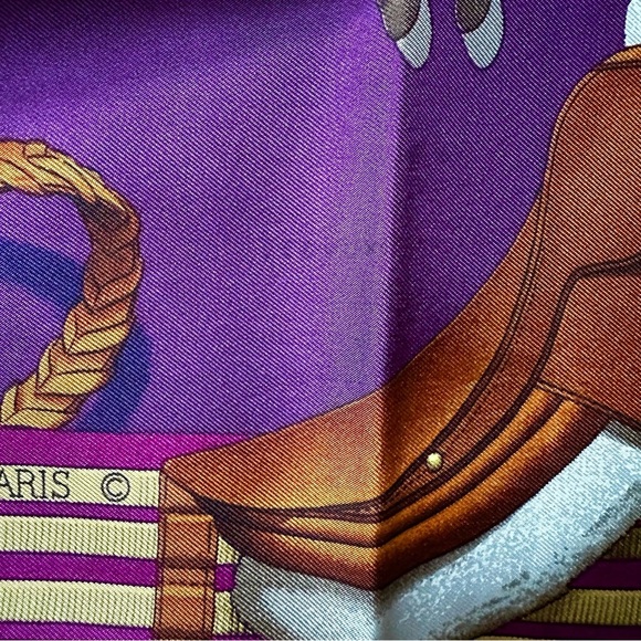 Hermes 100% Silk Purple & Fuchsia Pink Jumping Horses Large 90cm Square Scarf - Picture 7 of 10